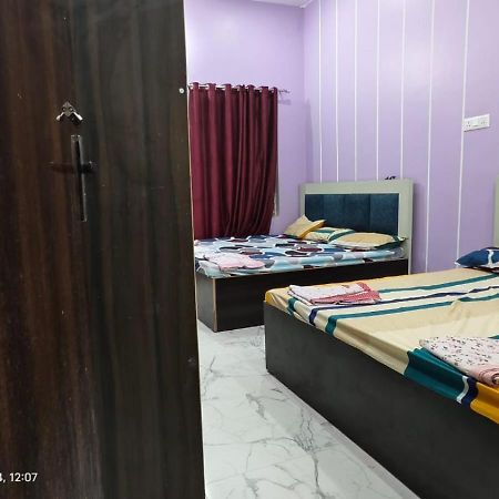 Shree Ayodhya Dham Guest House 300 Meter From Sri Ram Temple Free Pick Up , Drop , Breakfast & Wifi Exterior foto